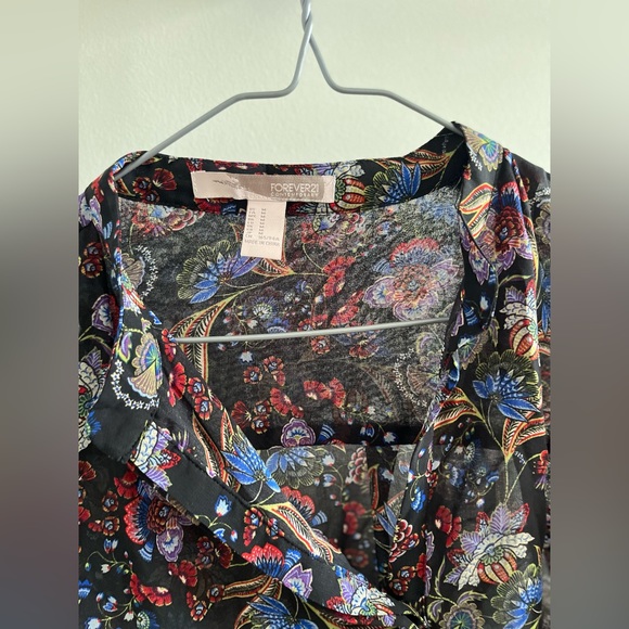 Forever 21 blouse - Picture 3 of 3